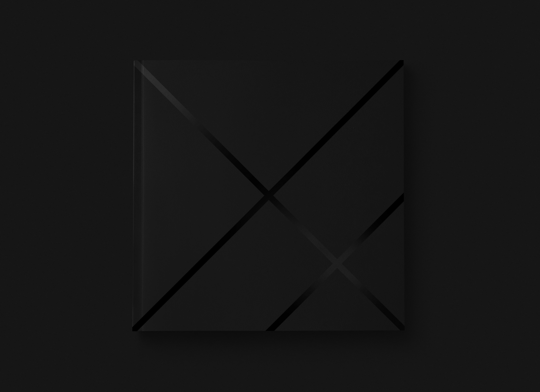Gg_Xx_Black_Cover Gg_Xx_Black_Cover